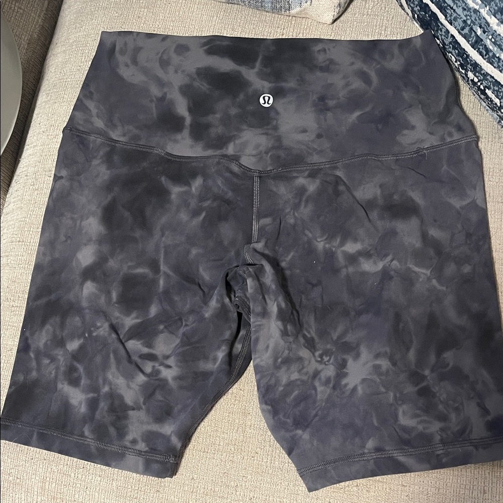 lululemon athletica Women's align Tie-Dye Gray Bike Shorts size 10